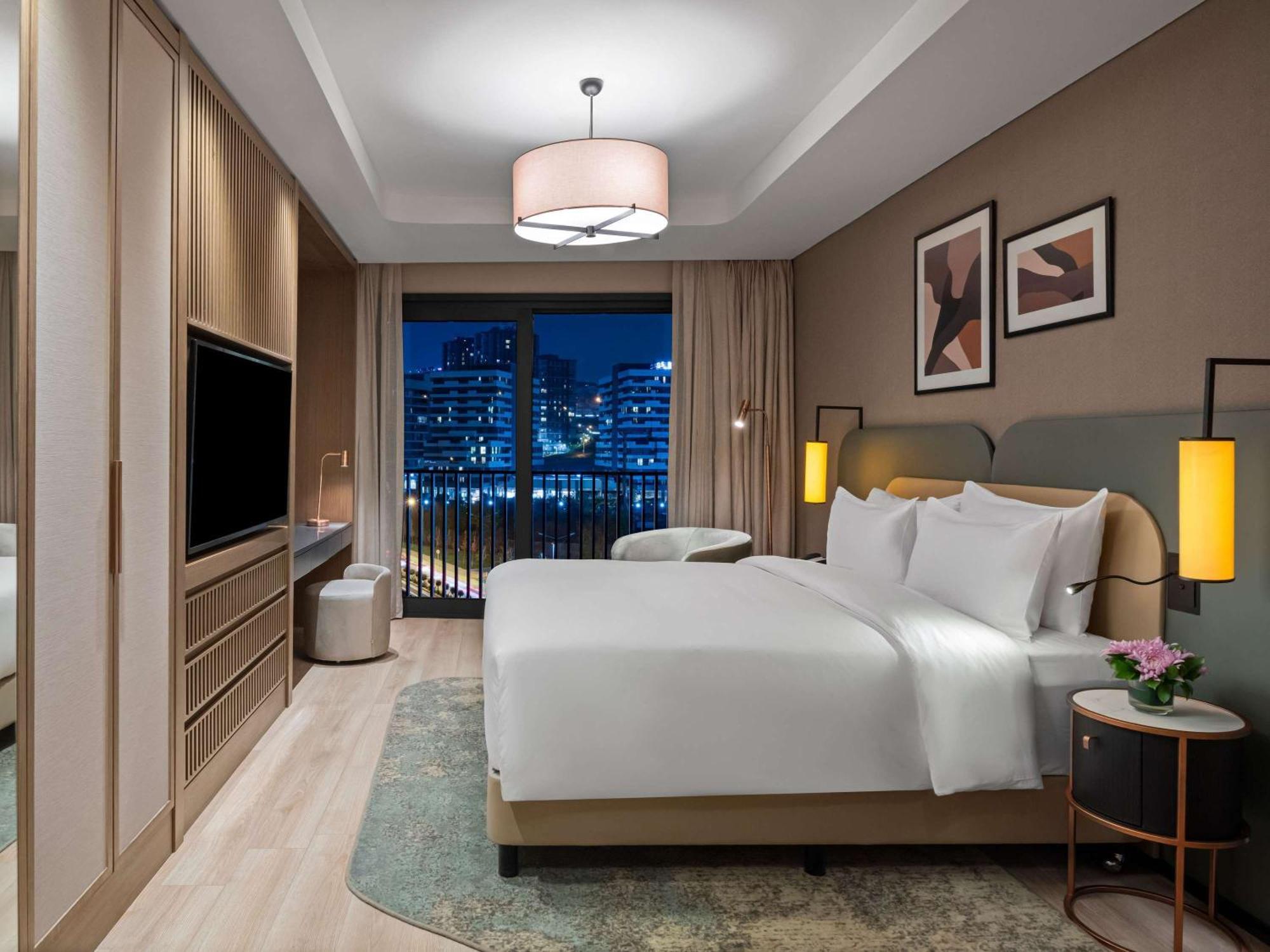 Moevenpick Living Istanbul Saklivadi Hotel Exterior photo